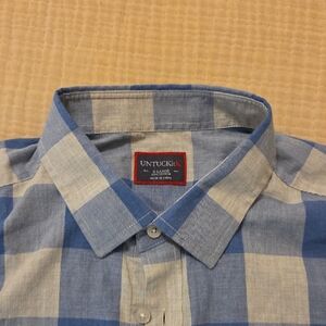 UNTUCKit Men's Light Blue and White Plaid Longsleeve Shirt #05